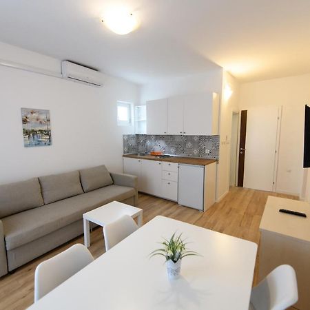 Cozy Beach Apartments Makarska Luaran gambar
